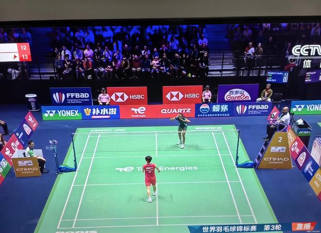 包含印度羽毛球队爆冷丹麦羽毛球队，辛杜关键制胜的词条