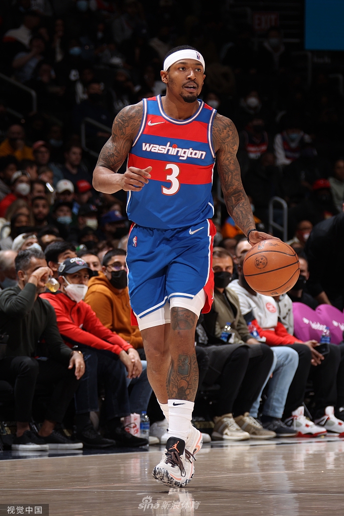 希腊男篮绝杀奇才，欧文送出助攻的简单介绍