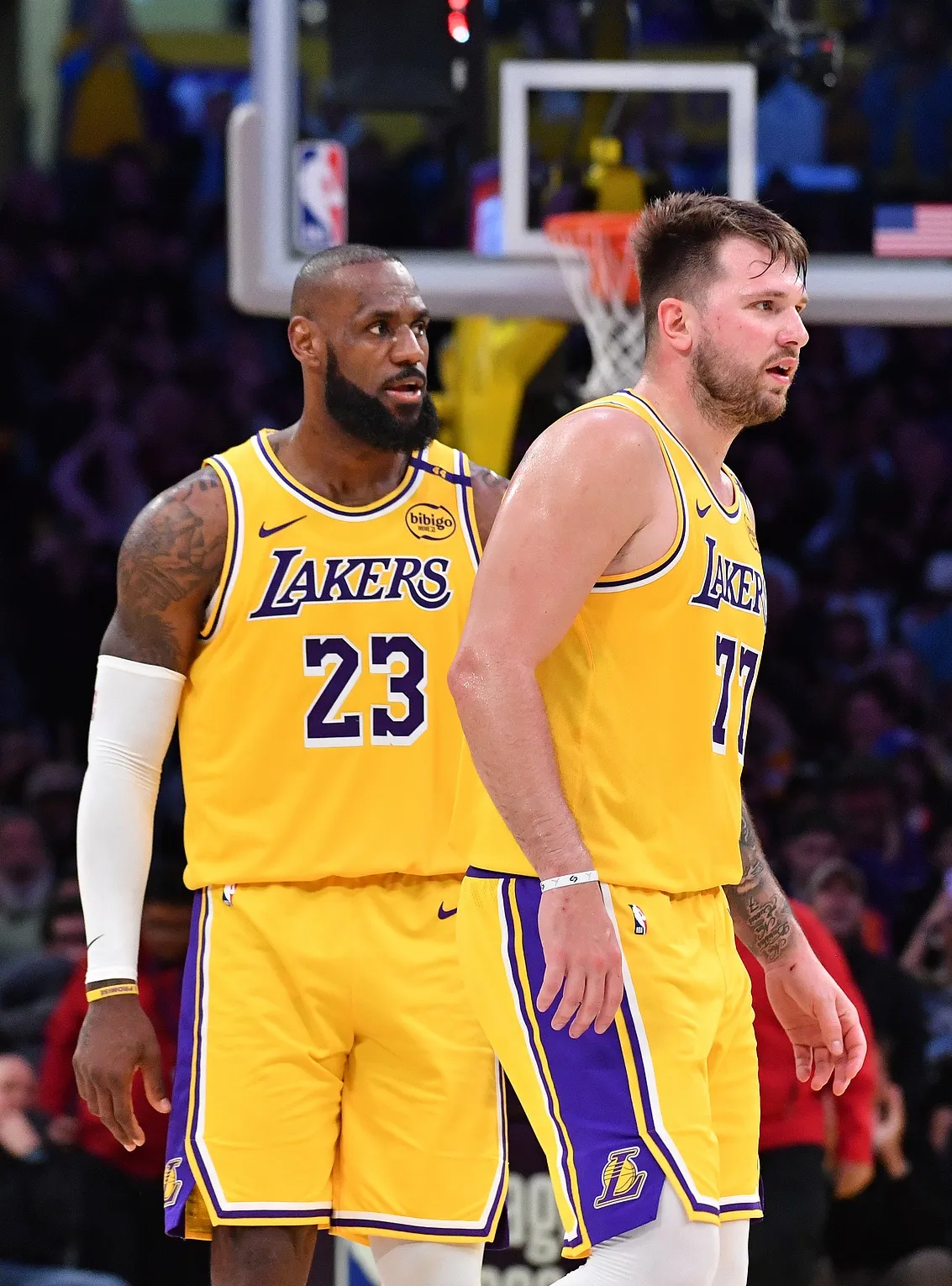 ac米兰体育官网-火箭碾压公牛，东契奇高光表现的简单介绍