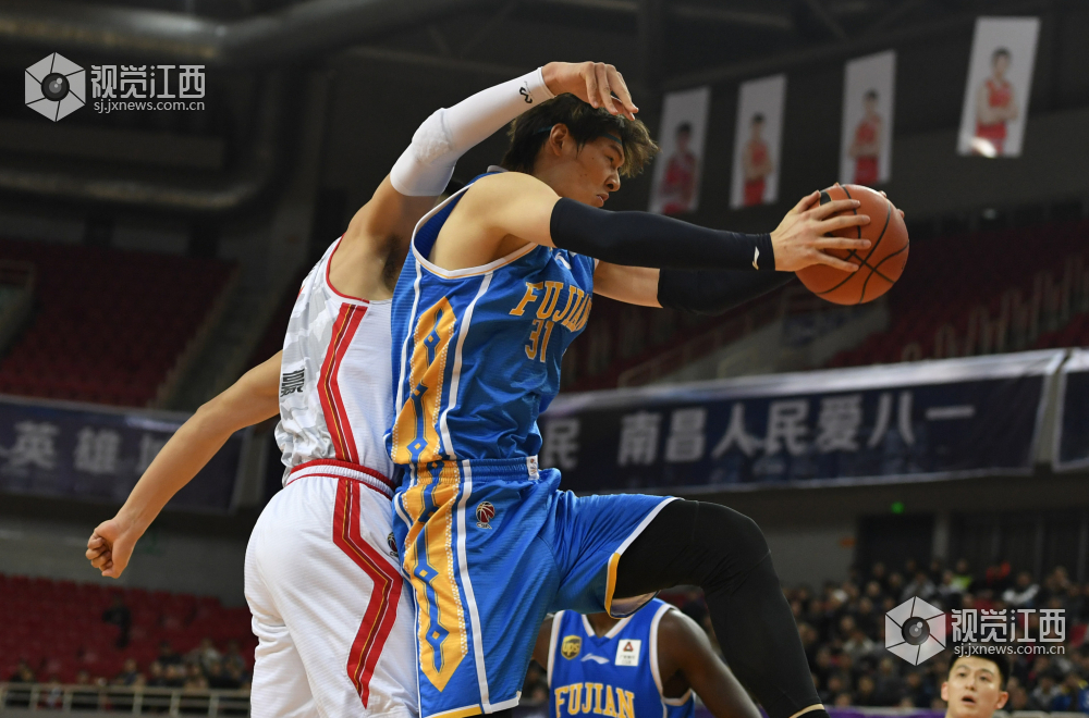 ac米兰体育官网-八一男篮主场告负，积分榜略有下滑