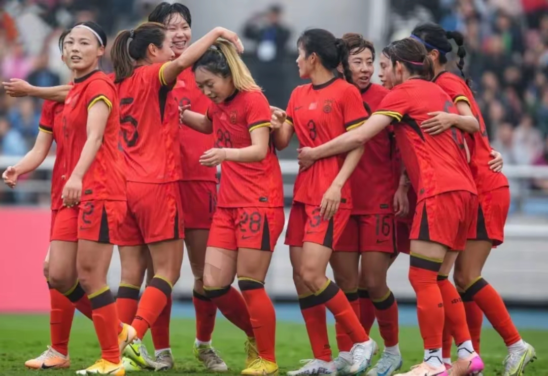 米兰体育-体育场上的精彩表演：女队运动员势不可挡！的简单介绍